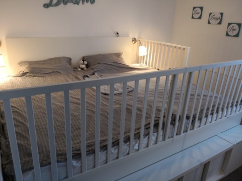 Familien Kallax Bett: Bett aus Kallax Regalen selber bauen